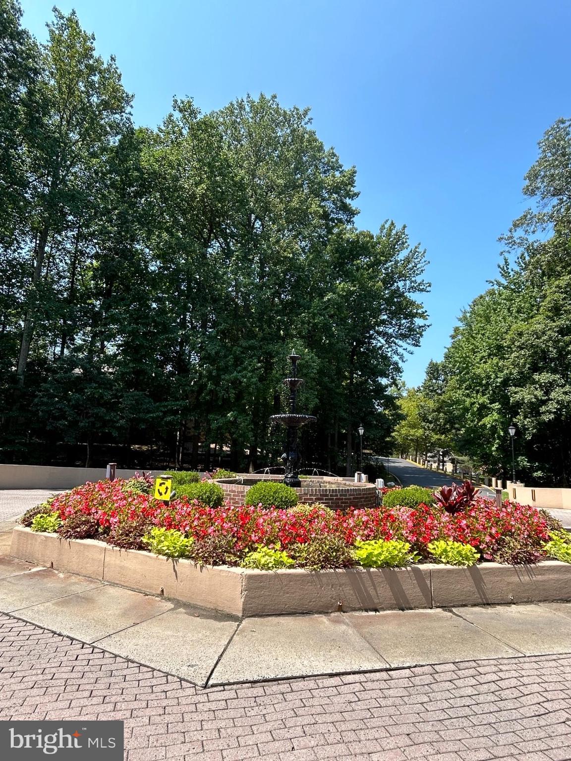 5815 Cove Landing Road, Unit 204 Burke, VA 22015 - Photo 37 of 39