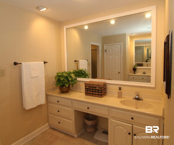 506 Oak Ridge Court West Daphne, AL 36526 - Photo 19 of 31 His & Her Vanities