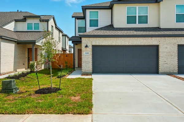 $2,186 | 1860 Dry Cherry Lane, Unit B, Dayton, TX 77535
