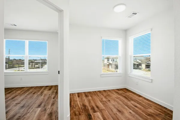 $2,186 | 1860 Dry Cherry Lane, Unit B, Dayton, TX 77535