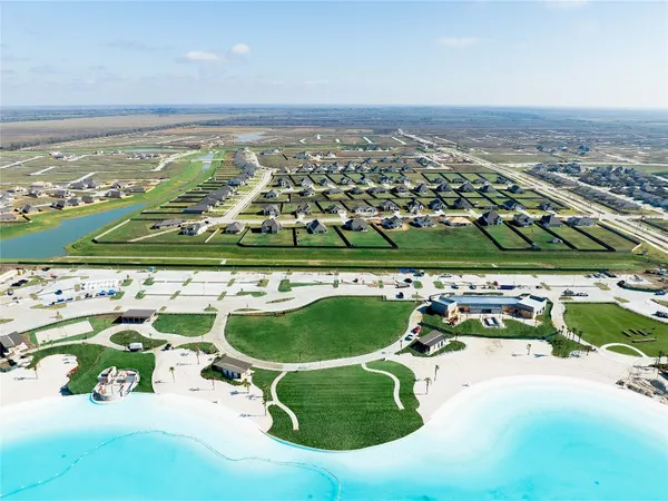 $2,186 | 1860 Dry Cherry Lane, Unit B, Dayton, TX 77535