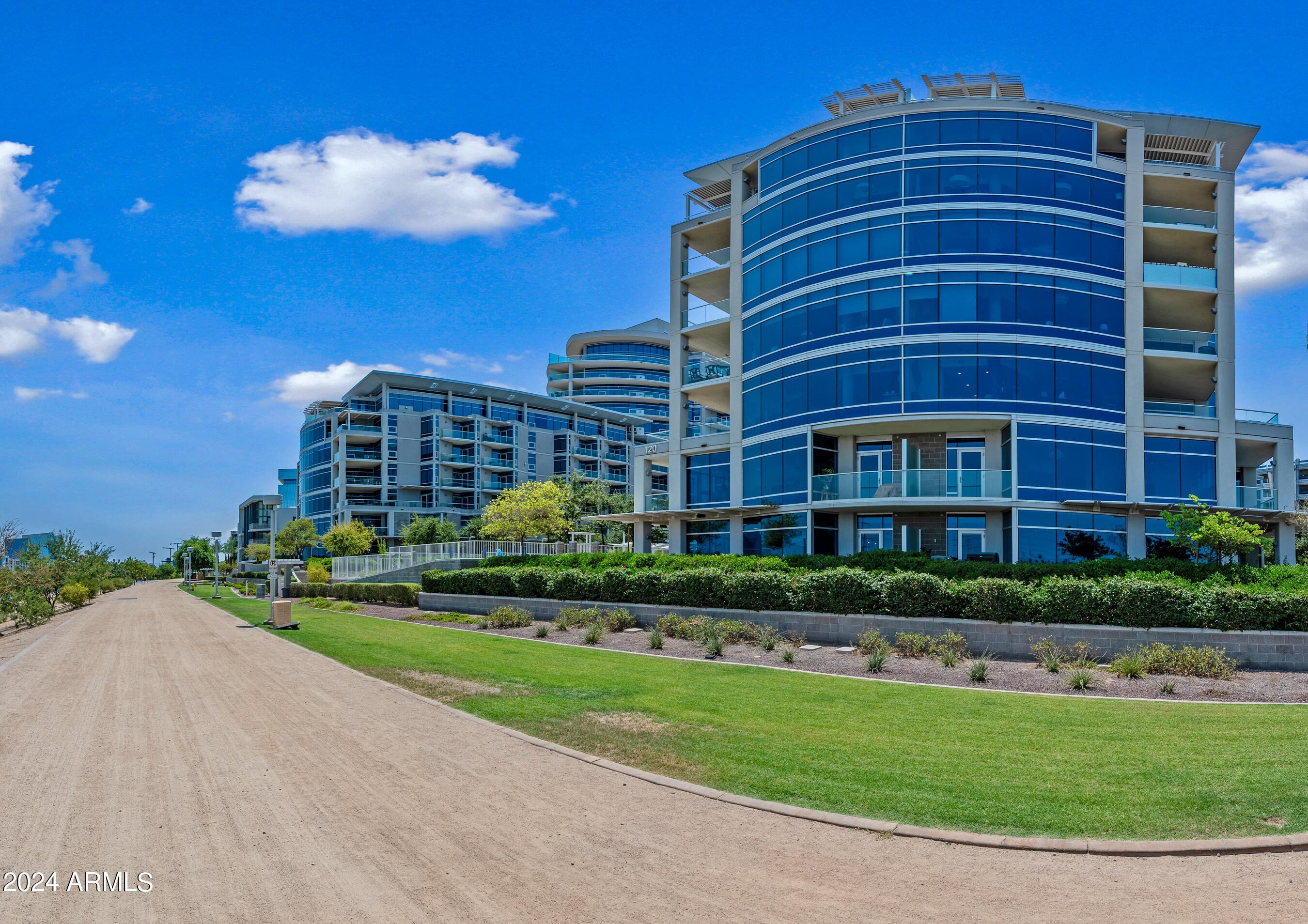 120 East Rio Salado Parkway, Unit 102 Tempe, AZ 85281 - Photo 2 of 49 1-120ERSP102-ocupix