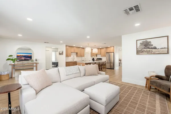 $9,000 | 4030 East Fairmount Avenue, Phoenix, AZ 85018