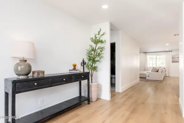 $9,000 | 4030 East Fairmount Avenue, Phoenix, AZ 85018