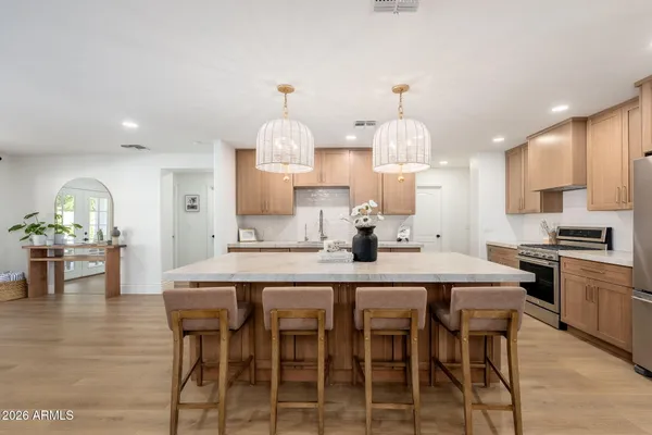 $9,000 | 4030 East Fairmount Avenue, Phoenix, AZ 85018