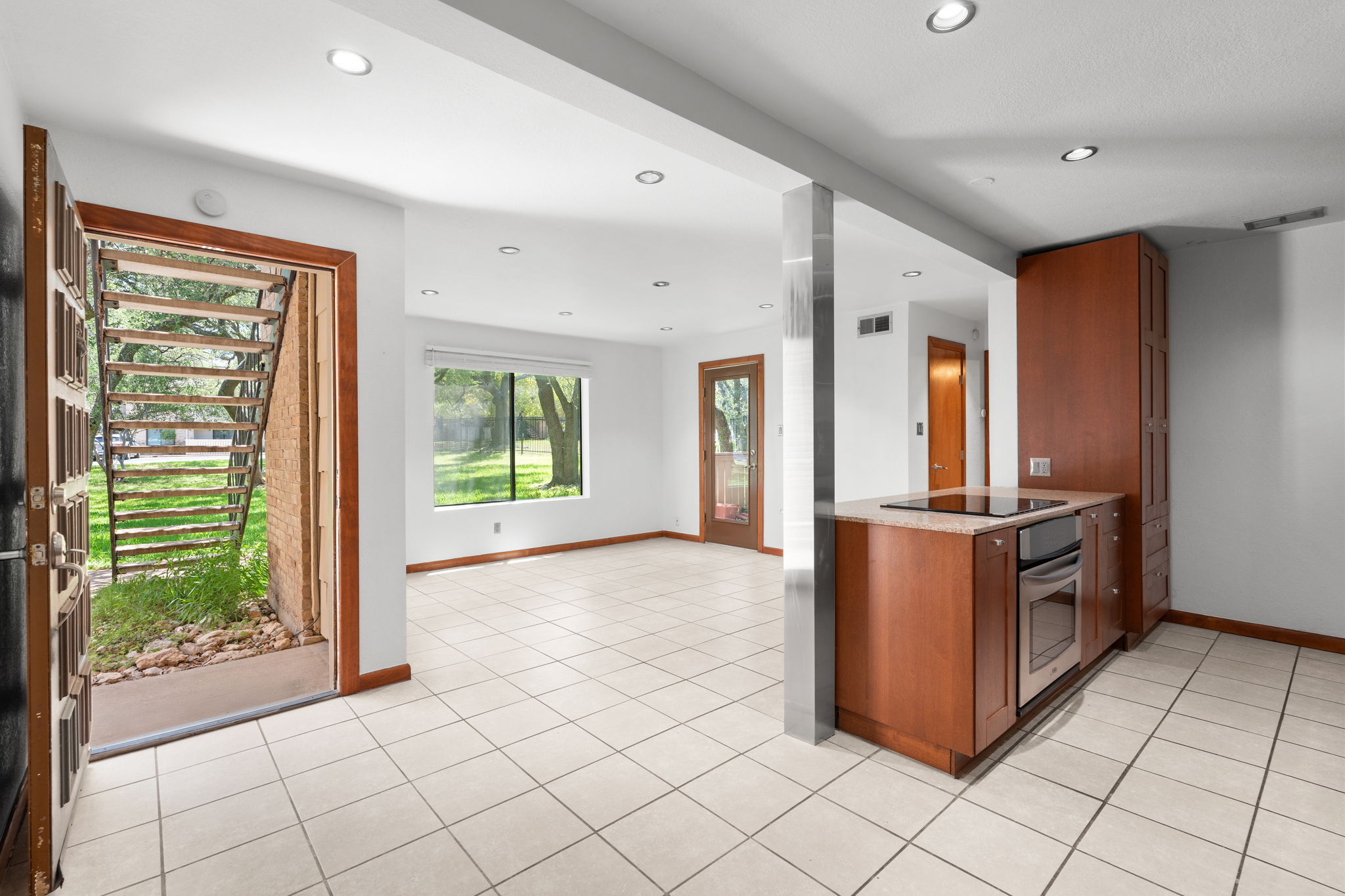 8210 Bent Tree Road, Unit 138 Austin, TX 78759 - Photo 13 of 23 Gallery Image 13