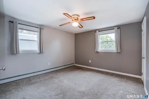 $389,900 | 700 Governors Highway, South Windsor, CT 06074