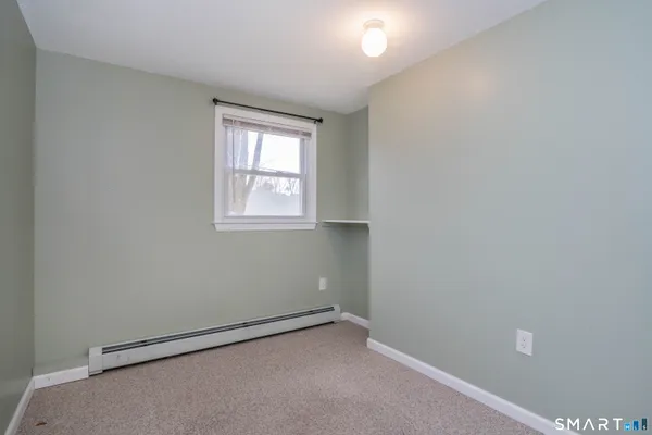 $389,900 | 700 Governors Highway, South Windsor, CT 06074