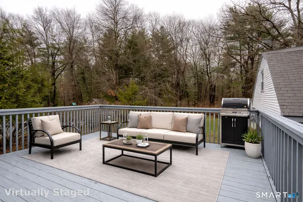 $389,900 | 700 Governors Highway, South Windsor, CT 06074