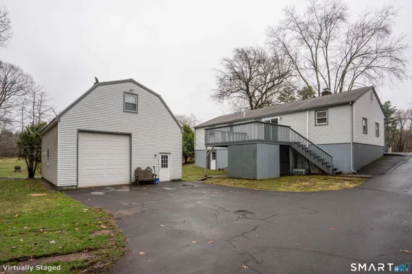 $389,900 | 700 Governors Highway, South Windsor, CT 06074