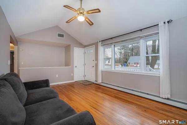 $389,900 | 700 Governors Highway, South Windsor, CT 06074