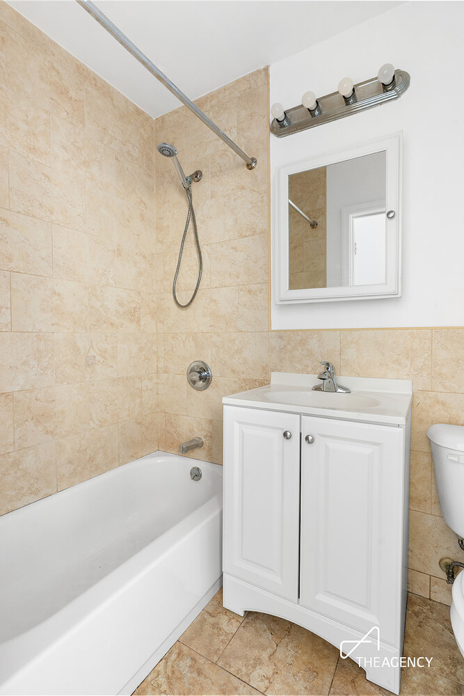 272 South 5th Street, Unit A2 Brooklyn, NY 11211 - Photo 9 of 11