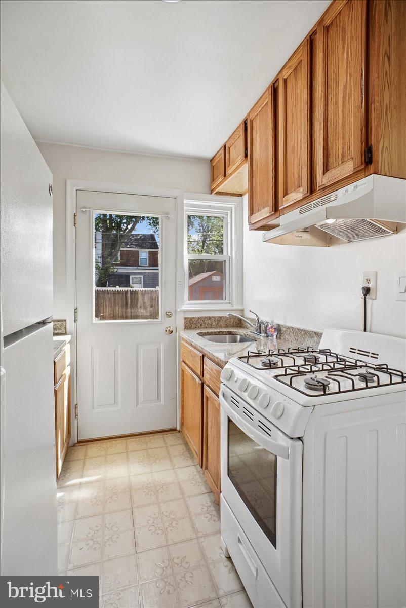 6003 Williamsburg Road Alexandria, VA 22303 - Photo 14 of 28 Gallery Image 14