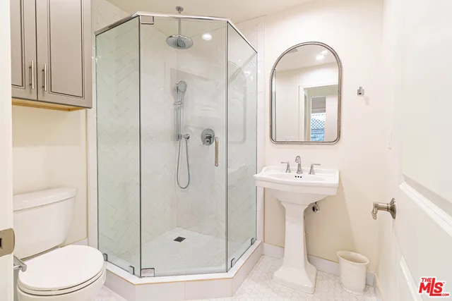 $2,395 | 8326 Beckford Avenue, Northridge, CA 91324