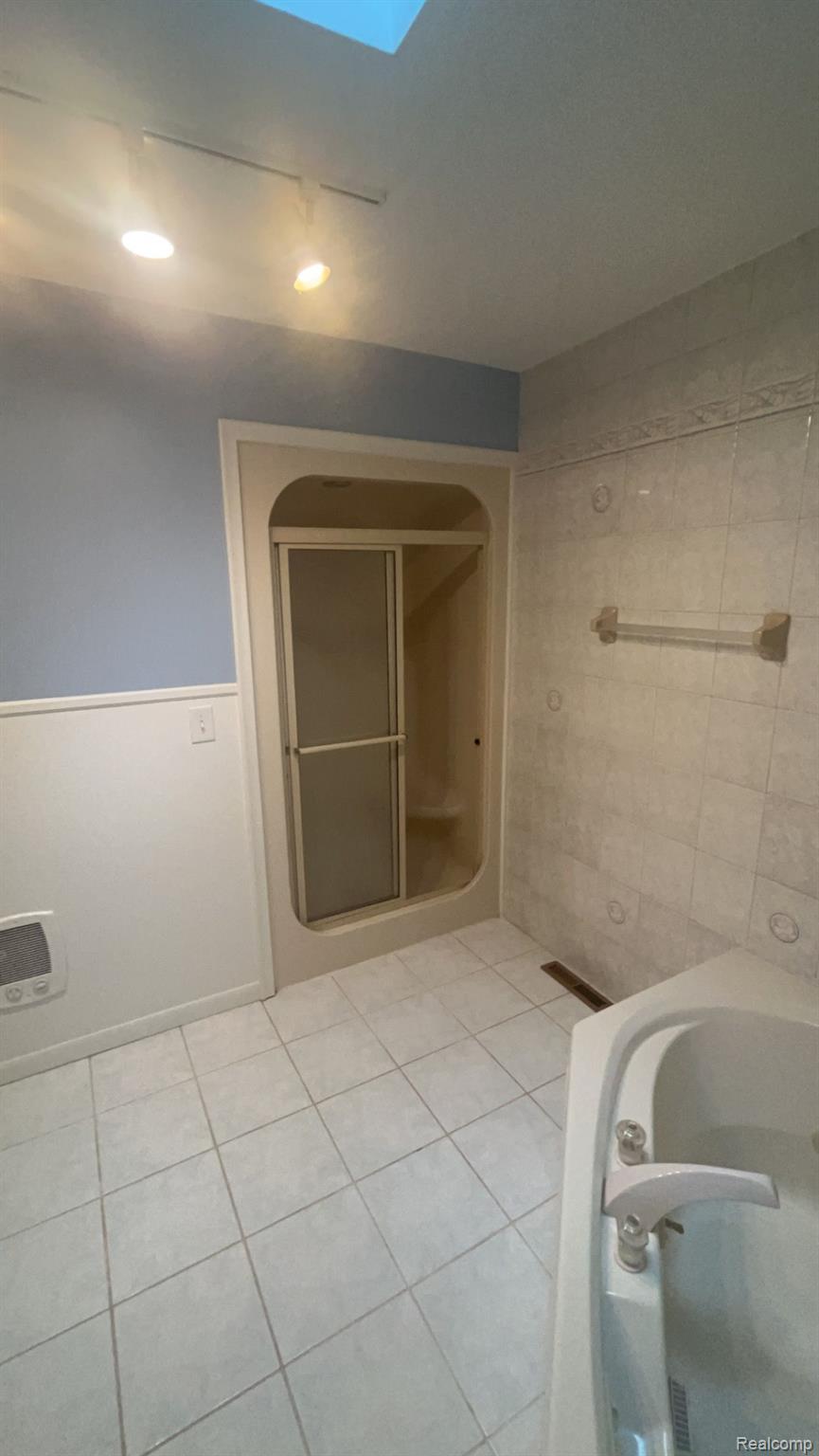 12504 Linden Road Linden, MI 48451 - Photo 14 of 26 Gallery Image 14