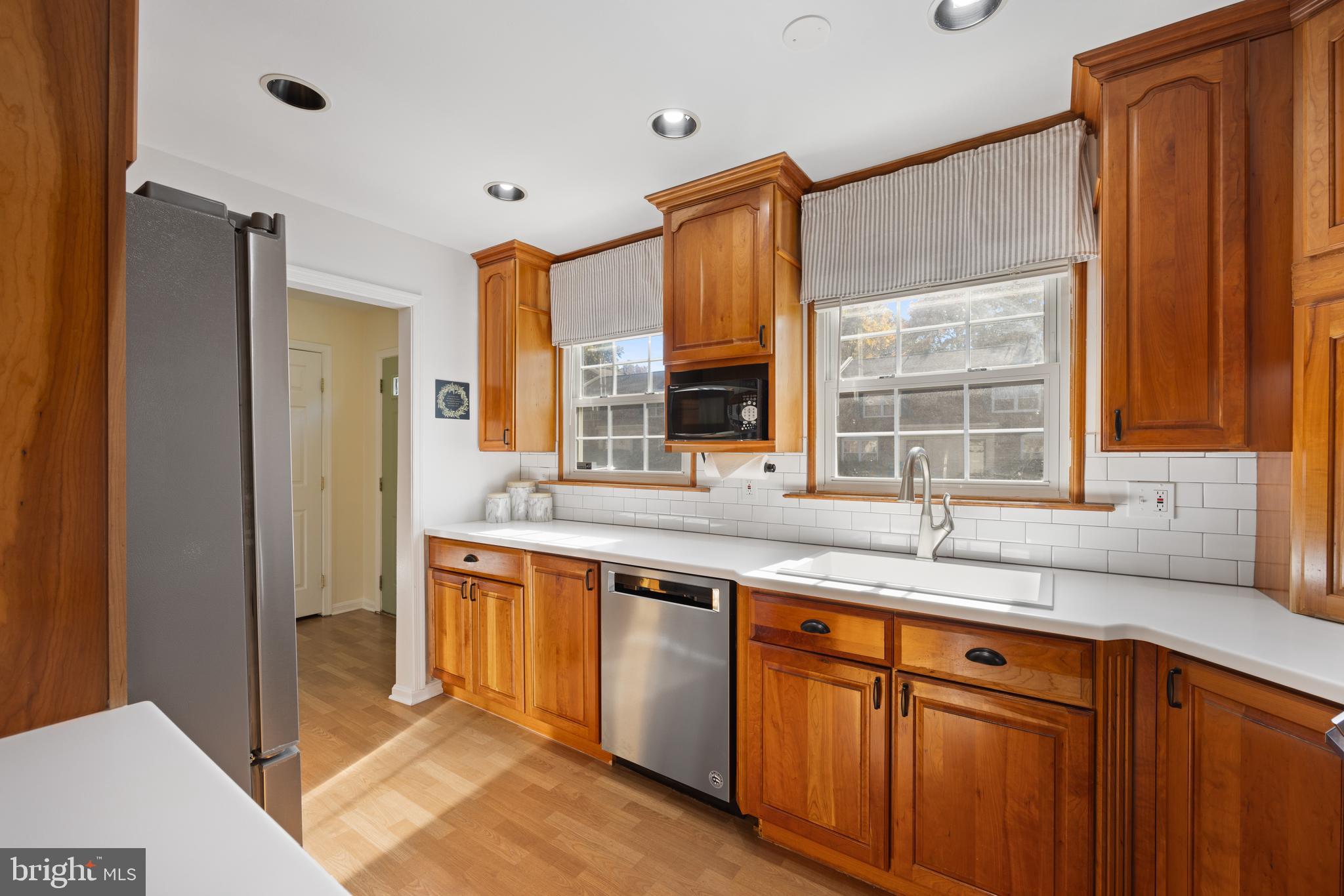 8522 Westover Court Springfield, VA 22152 - Photo 11 of 50 Recessed lighting in kitchen