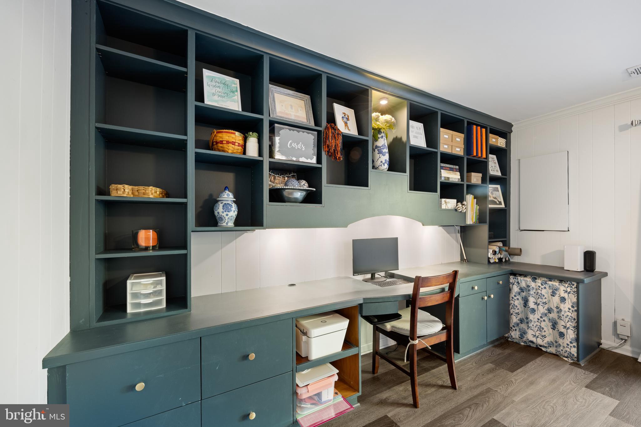 8522 Westover Court Springfield, VA 22152 - Photo 36 of 50 Wall to wall bookshelf with illuminated desk