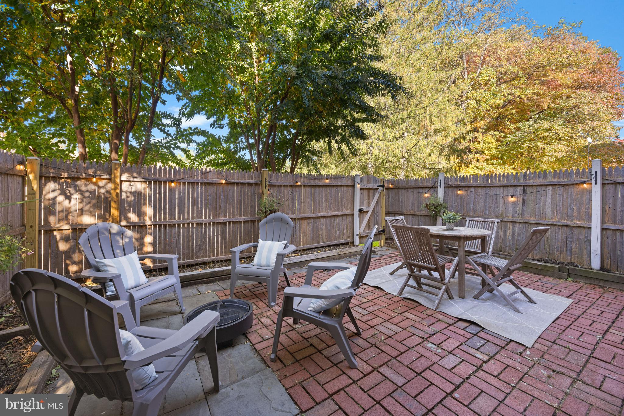 8522 Westover Court Springfield, VA 22152 - Photo 42 of 50 gate access to grass behind house