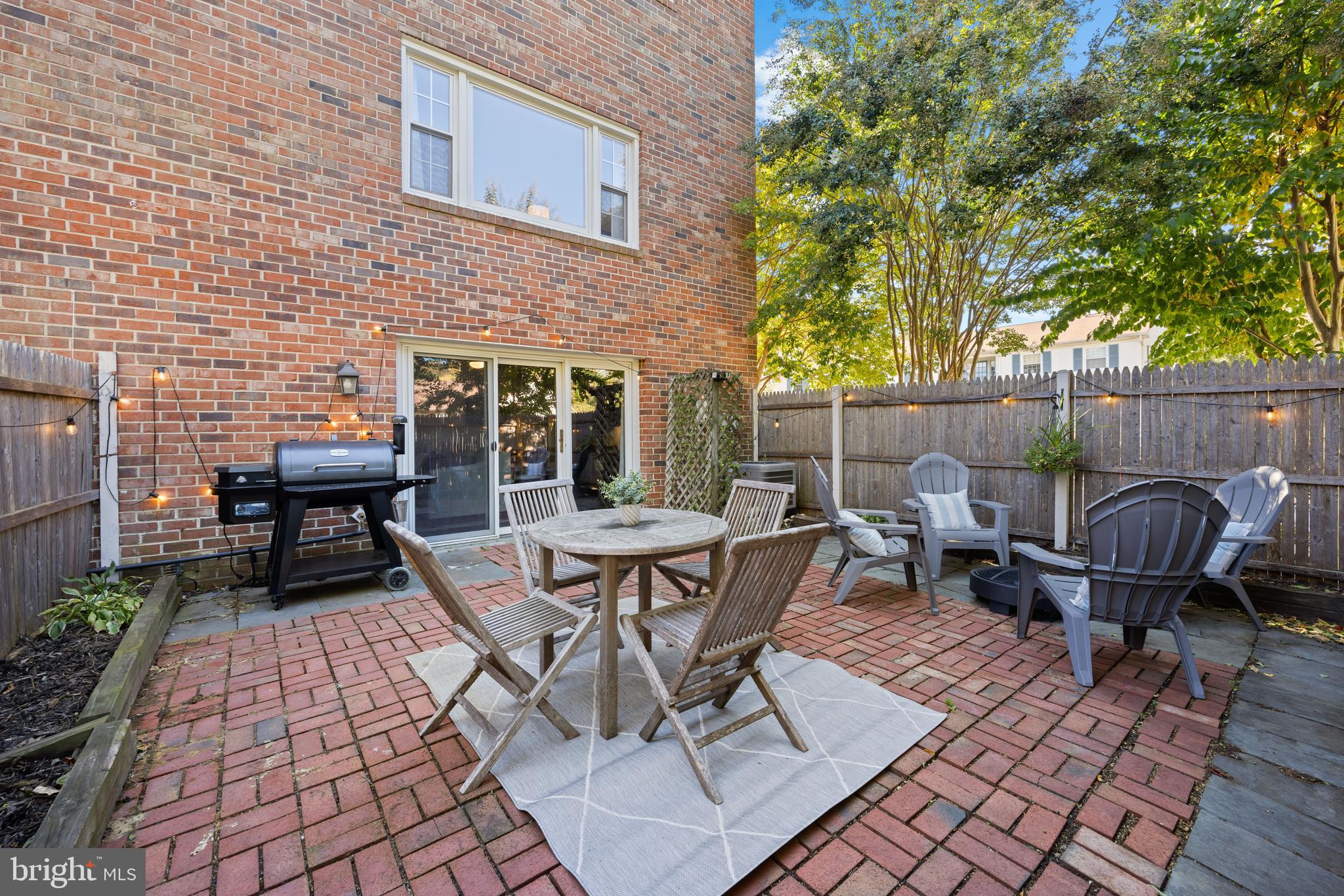 8522 Westover Court Springfield, VA 22152 - Photo 6 of 50 Fenced brick patio outside the lower level w/ gate