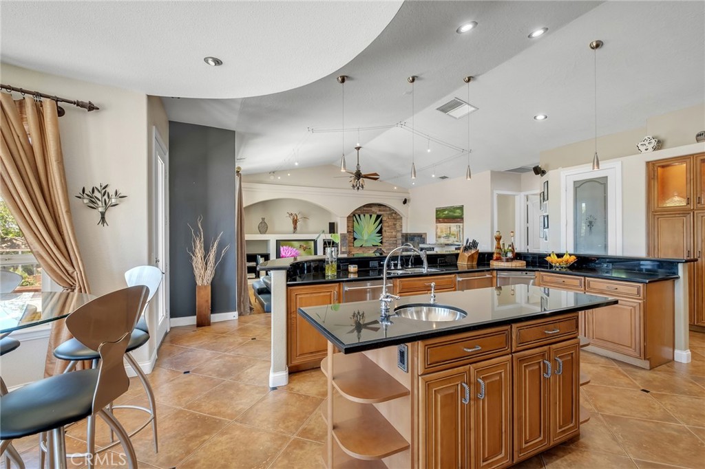 7026 Cataba Road Oak Hills, CA 92344 - Photo 27 of 62