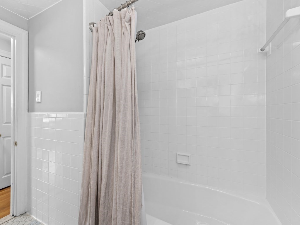 67 Roberts Road Medford, MA 02155 - Photo 19 of 24 Gallery Image 19
