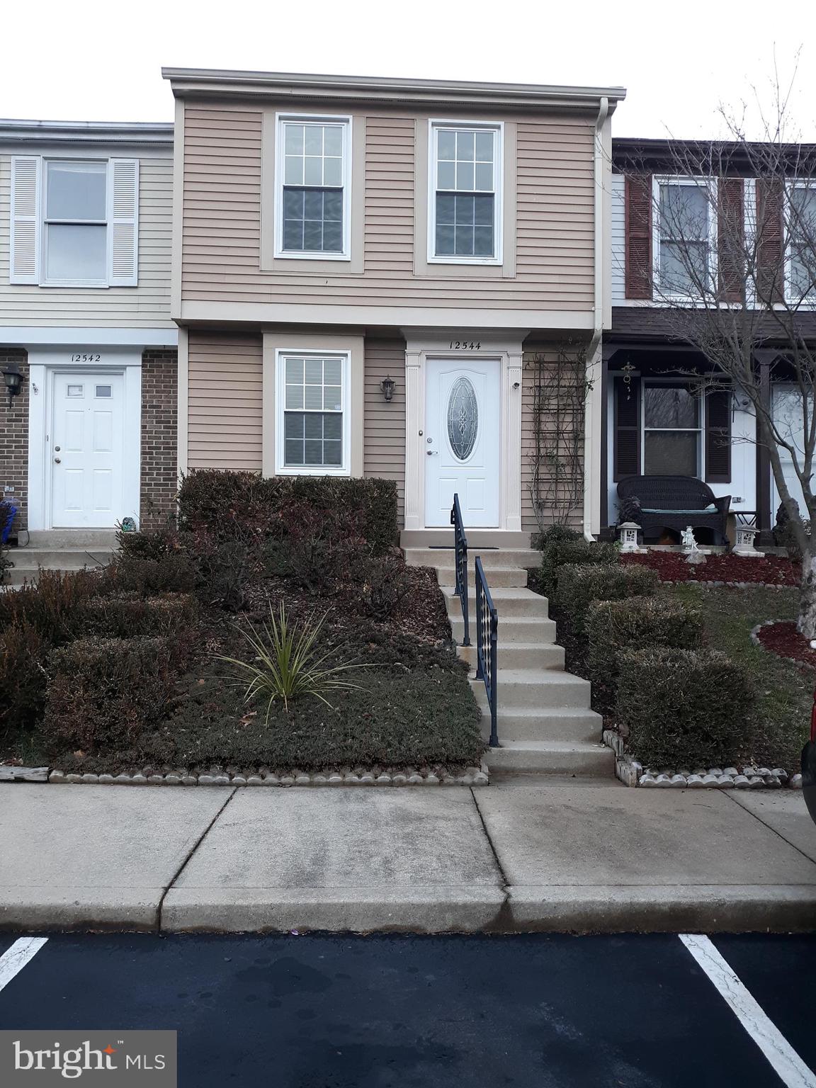 12544 Cross Ridge Way Germantown, MD 20874 - Photo 1 of 13 Gallery Image 1