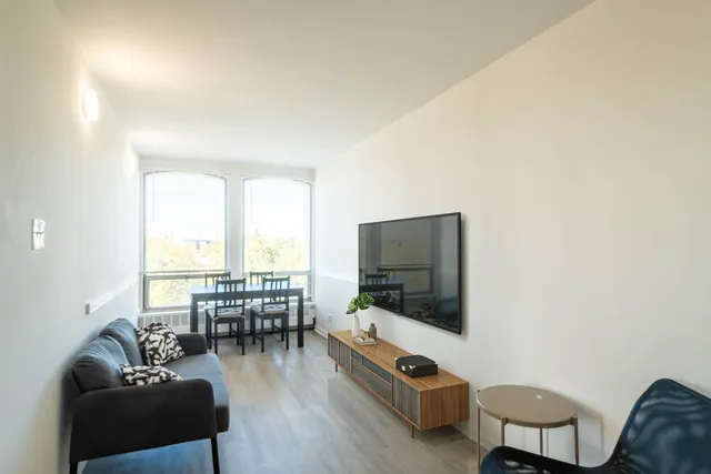 $2,600 | 1401 East 55th Street, Unit 701N, Chicago, IL 60615