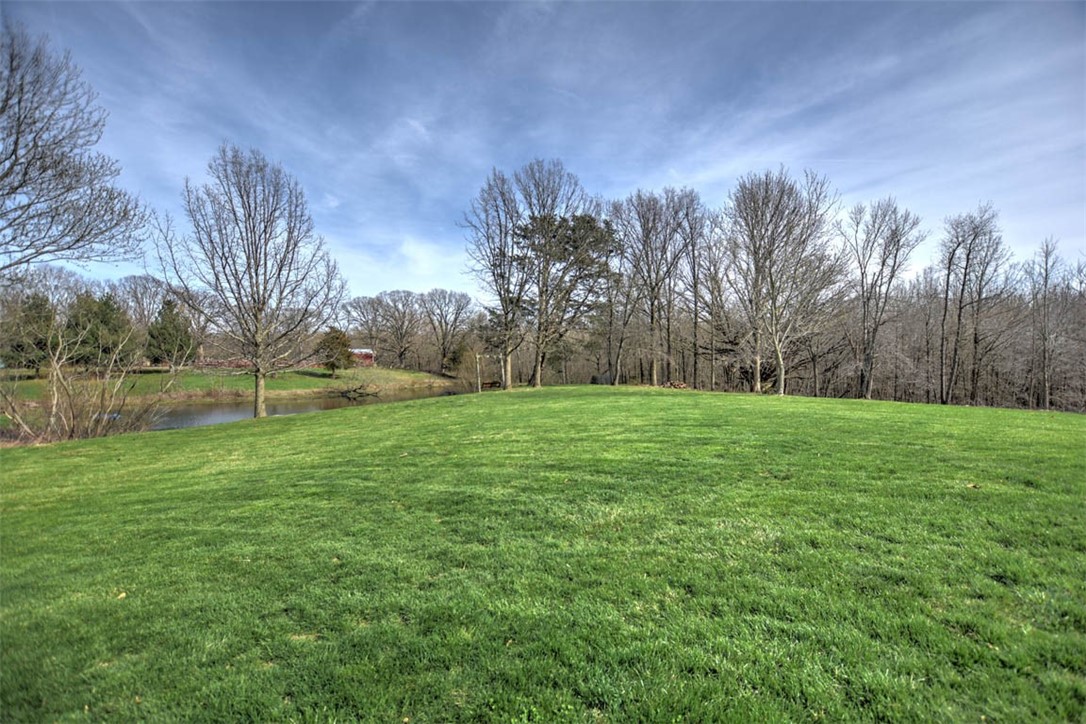 2204 East 1800 North Road Moweaqua, IL 62550 - Photo 31 of 48