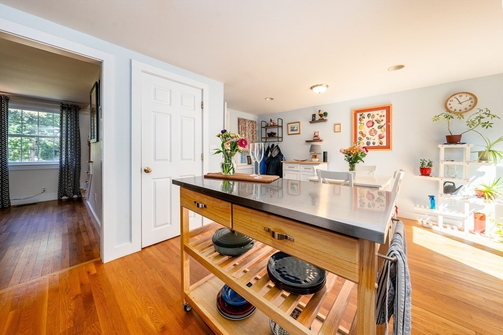 80 Dunns Pond Road Hyannis, MA 02601 - Photo 11 of 38 Gallery Image 11