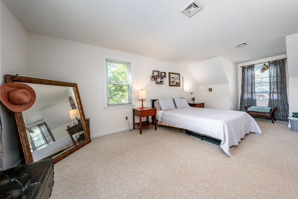 80 Dunns Pond Road Hyannis, MA 02601 - Photo 27 of 38 Gallery Image 27