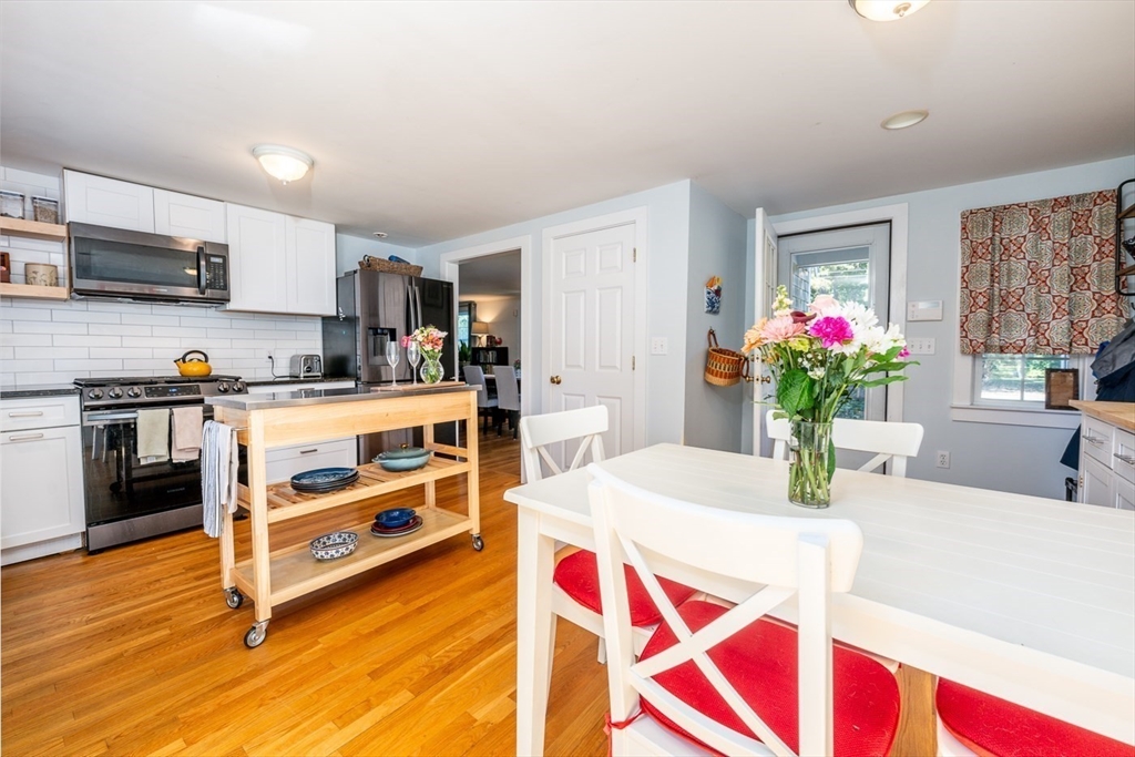 80 Dunns Pond Road Hyannis, MA 02601 - Photo 8 of 38 Gallery Image 8