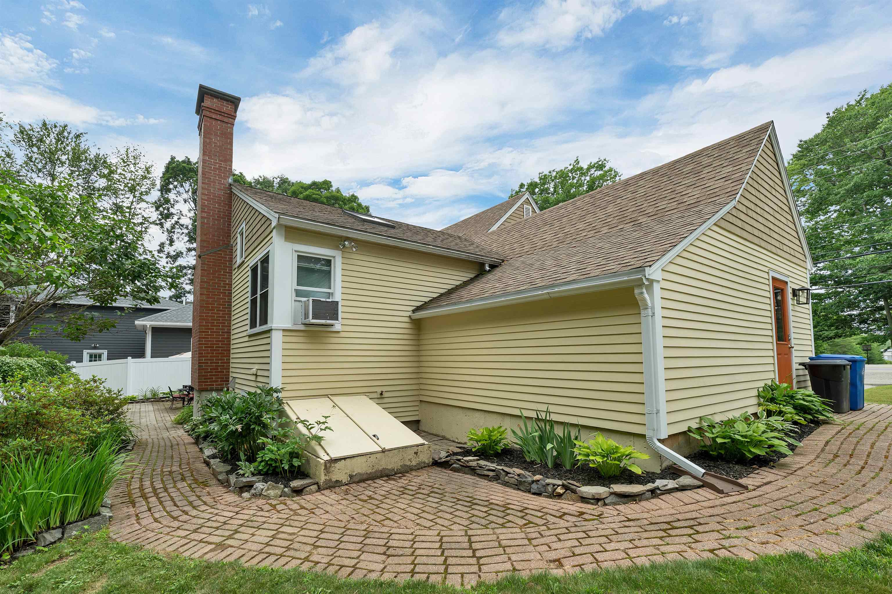 2007 Lafayette Road Portsmouth, NH 03801 - Photo 5 of 54