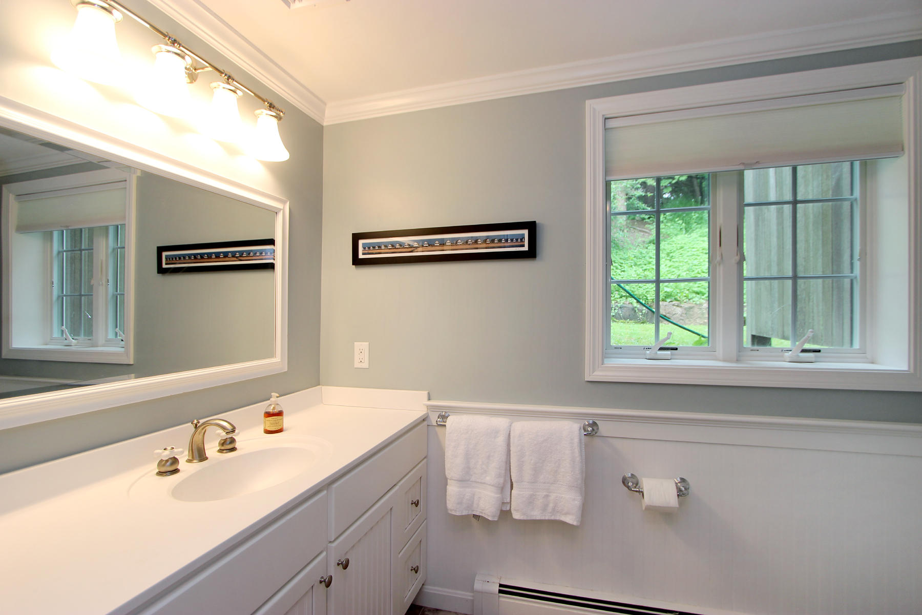 810 Lower Road Brewster, MA 02631 - Photo 17 of 38 1st floor bath