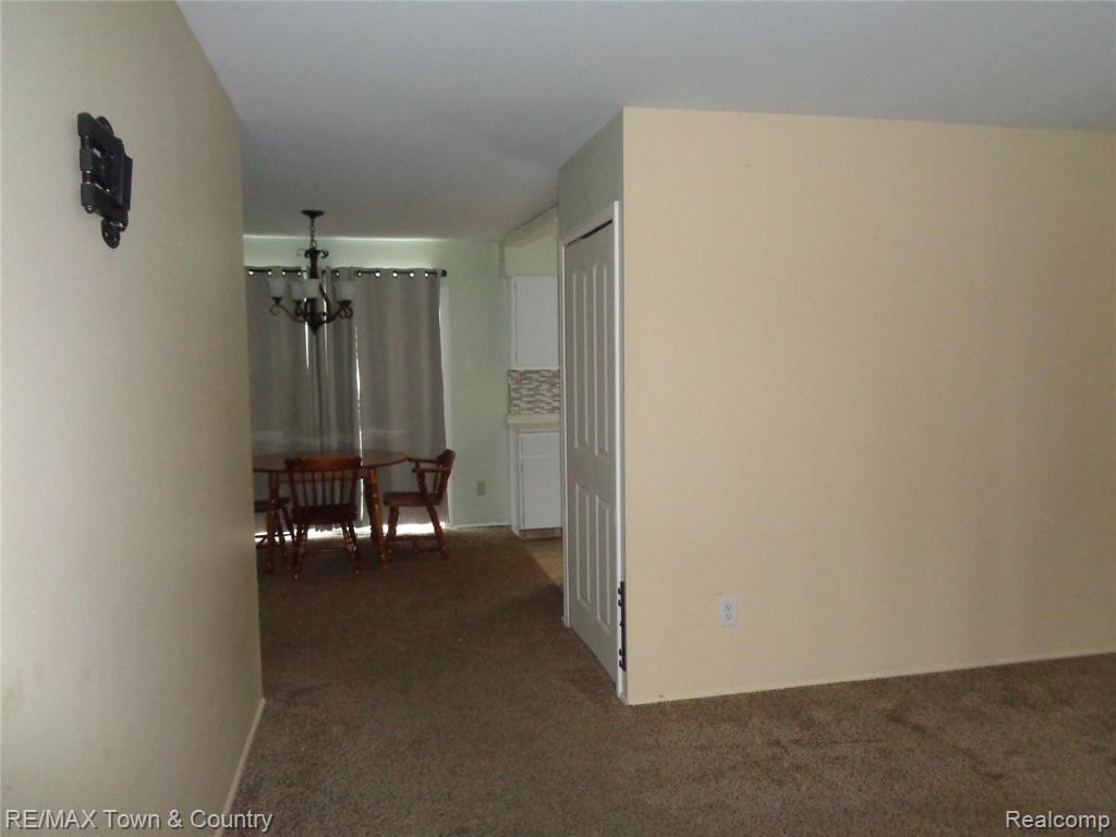 7375 Gillette Road Flushing, MI 48433 - Photo 8 of 28 Gallery Image 8