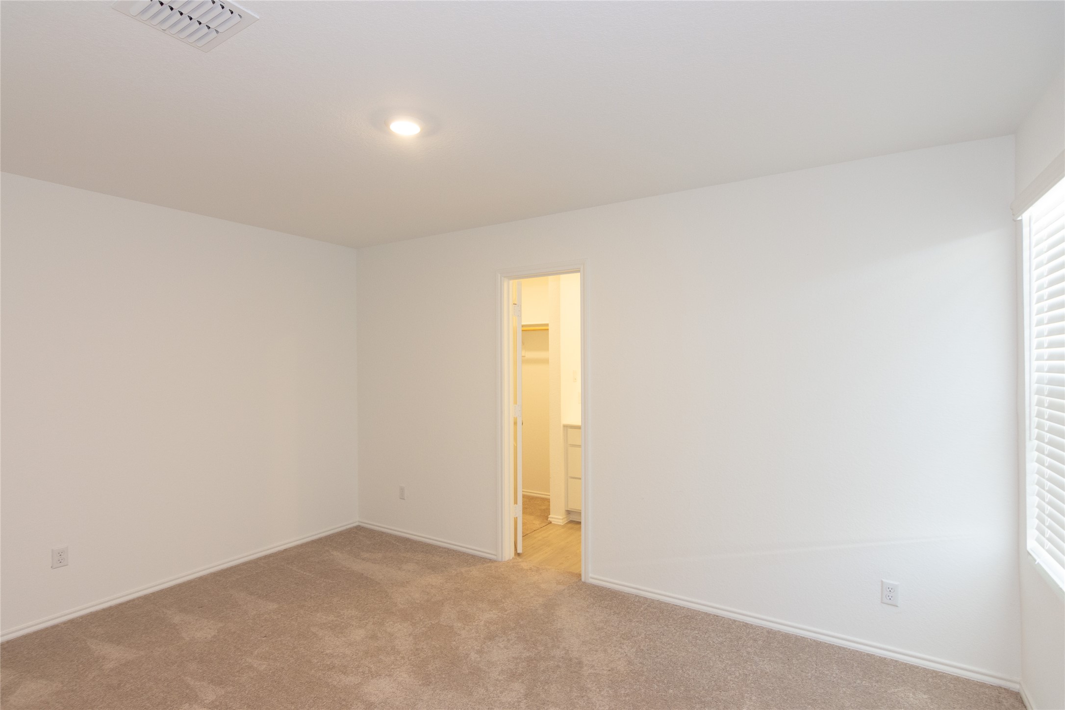 356 Marty Allen Loop Jarrell, TX 76537 - Photo 15 of 33 a view of an empty room