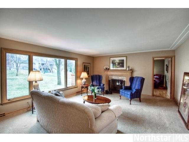 5525 Dundee Road Edina, MN 55436 - Photo 2 of 16