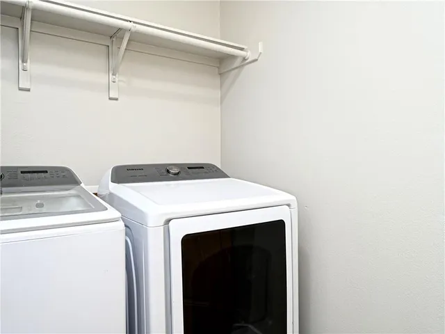 $2,900 | 2413 Crazyhorse Pass, Austin, TX 78734