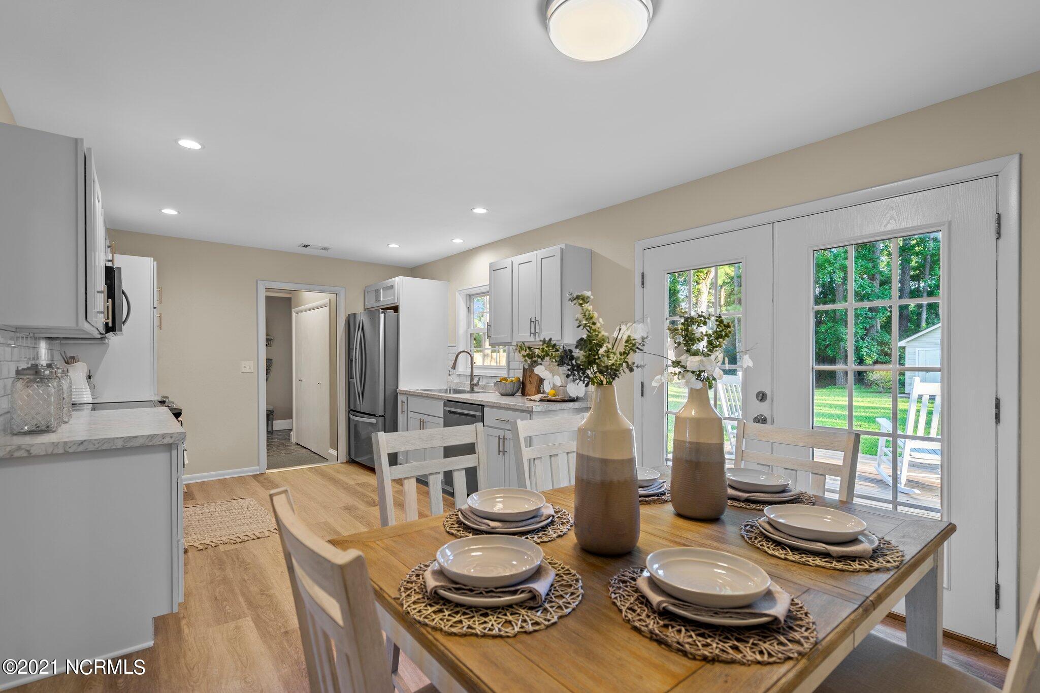 4510 Bramton Road Wilmington, NC 28405 - Photo 15 of 37 38-web-or-mls-DSC07527