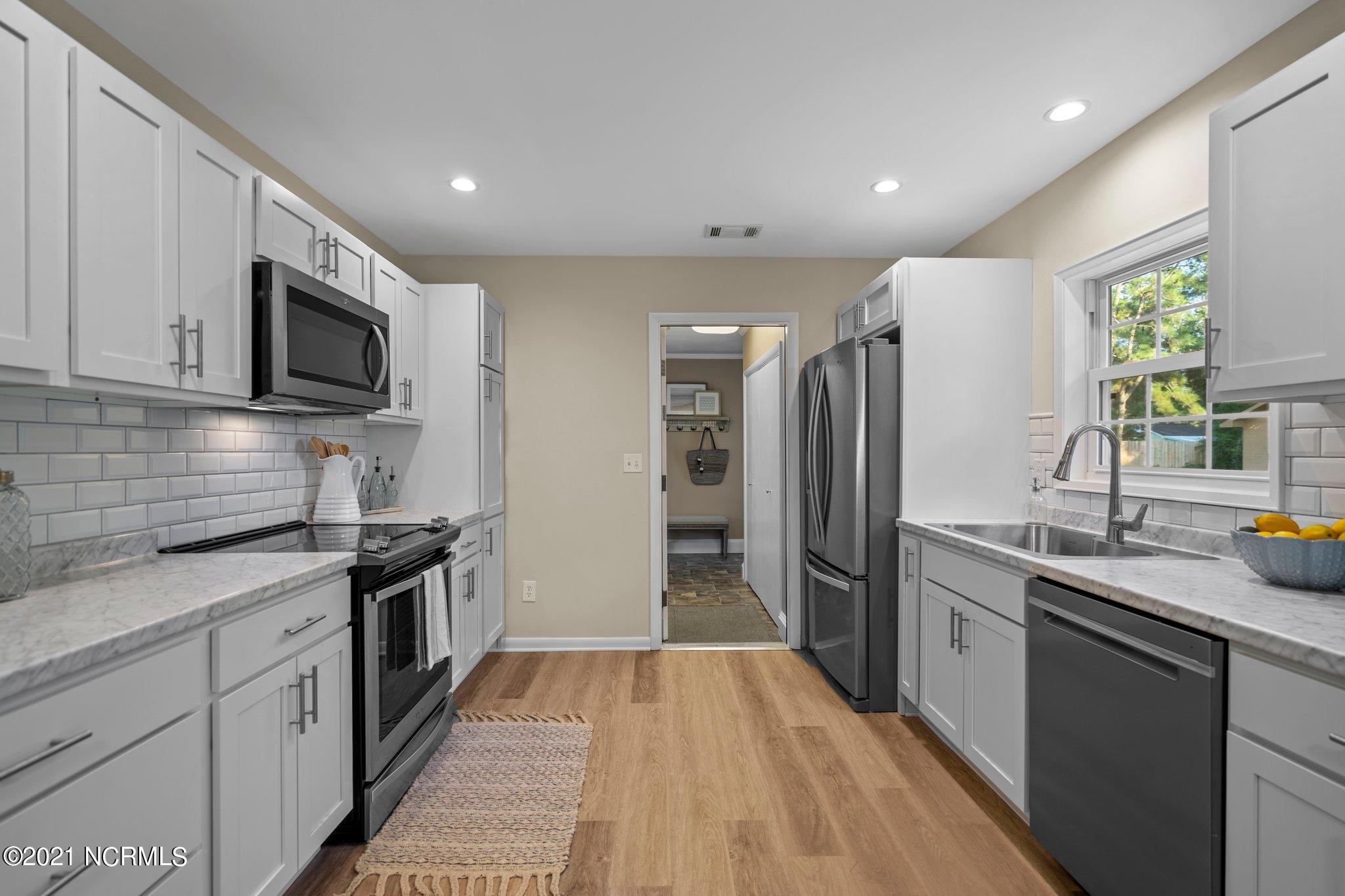 4510 Bramton Road Wilmington, NC 28405 - Photo 16 of 37 31-web-or-mls-DSC07506
