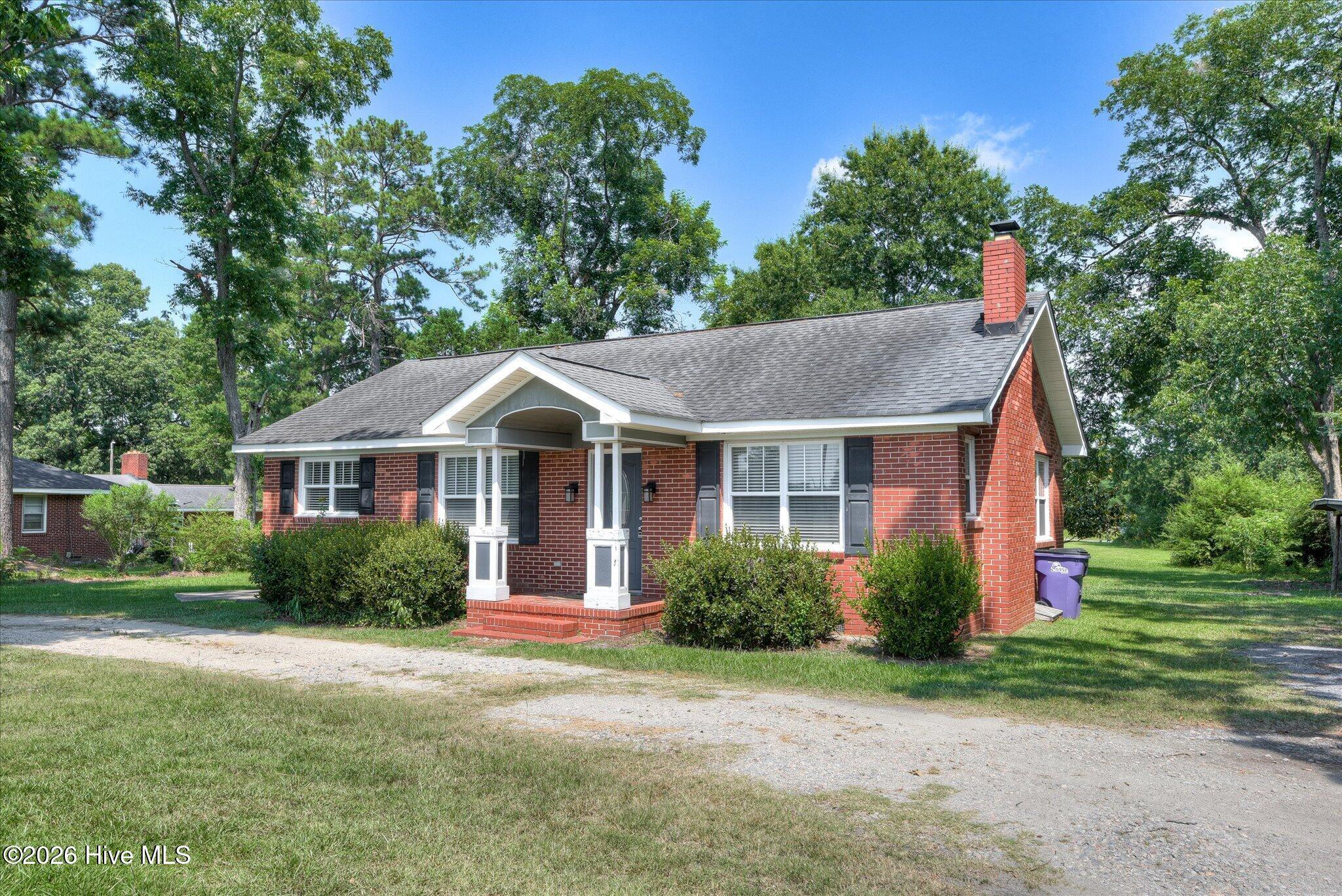 436 North Main Street Saluda, SC 29138 - Photo 3 of 38