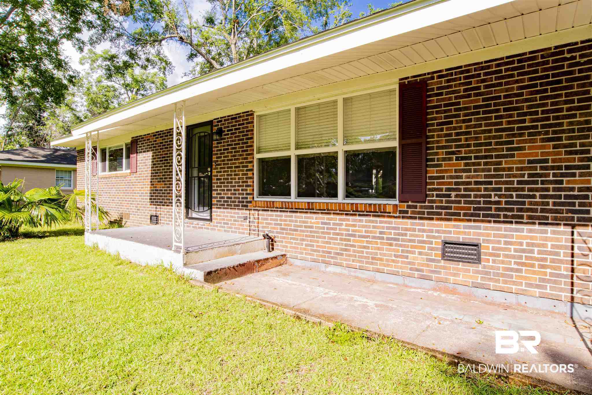 108 South Stuart Street Foley, AL 36535 - Photo 3 of 26