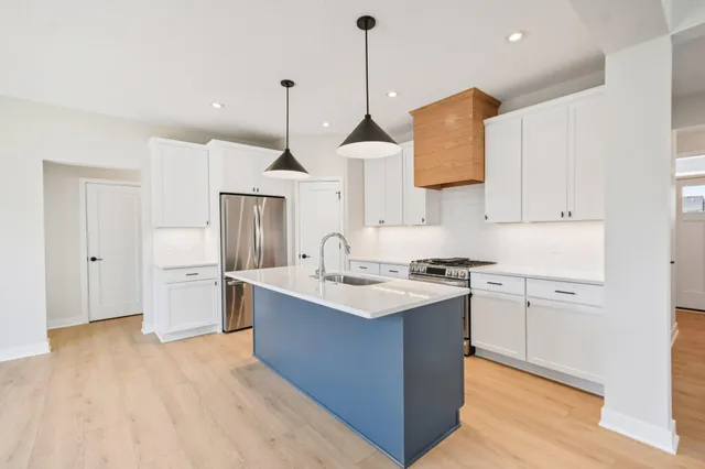 $689,900 | 6135 Harkness Lane South, Cottage Grove, MN 55016