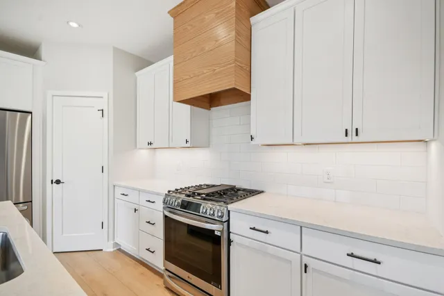 $689,900 | 6135 Harkness Lane South, Cottage Grove, MN 55016