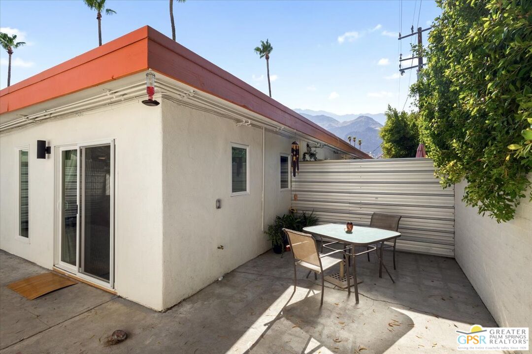 314 East Stevens Road, Unit 10 Palm Springs, CA 92262 - Photo 19 of 25 Gallery Image 19