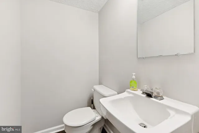 $415,000 | 10840 Sir Barton Circle, Damascus, MD 20872