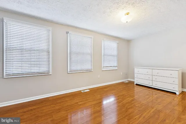 $415,000 | 10840 Sir Barton Circle, Damascus, MD 20872