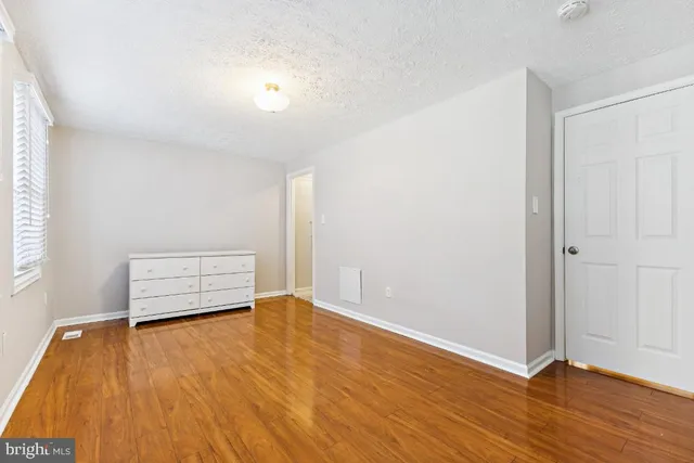 $415,000 | 10840 Sir Barton Circle, Damascus, MD 20872