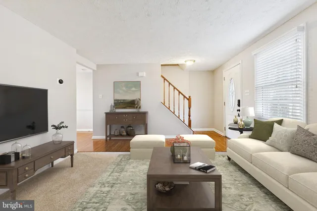 $415,000 | 10840 Sir Barton Circle, Damascus, MD 20872