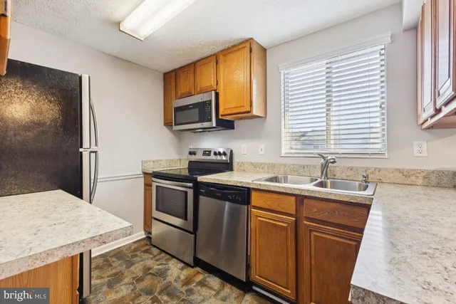 $415,000 | 10840 Sir Barton Circle, Damascus, MD 20872