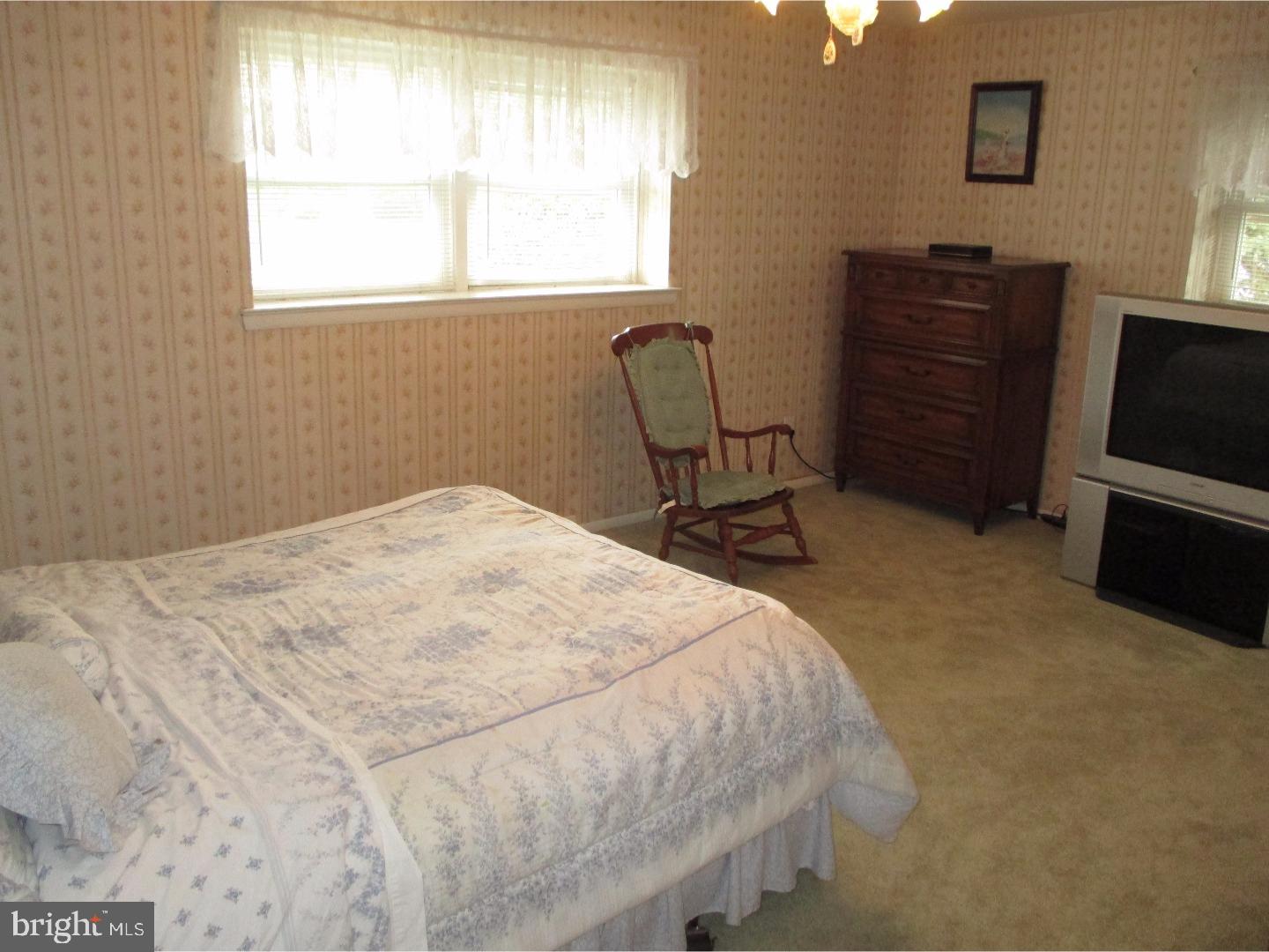 484 Leonard Road Huntingdon Valley, PA 19006 - Photo 16 of 25 Gallery Image 16